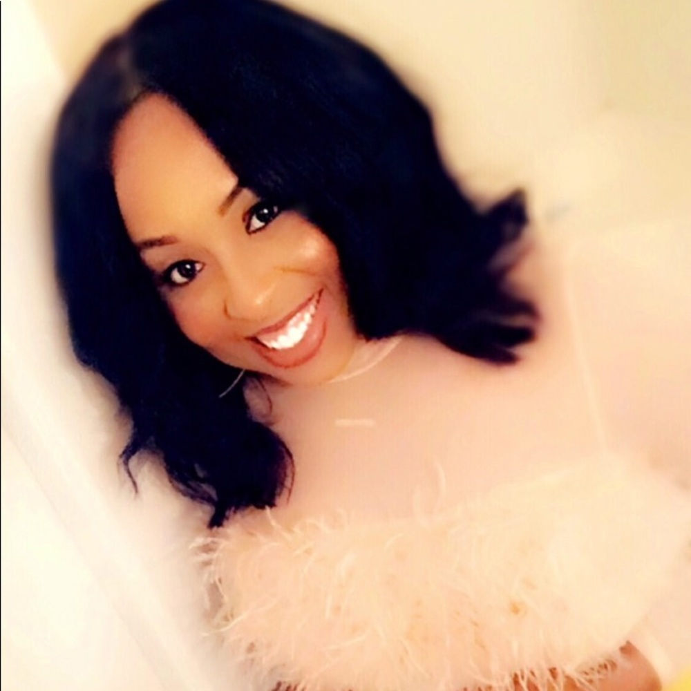 Meet your Posher, Sharon